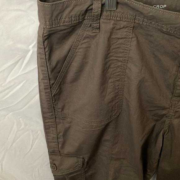 St John’s Bay: Brown Khaki Crop Mid-Rise Pants- 18 - Picture 6 of 16